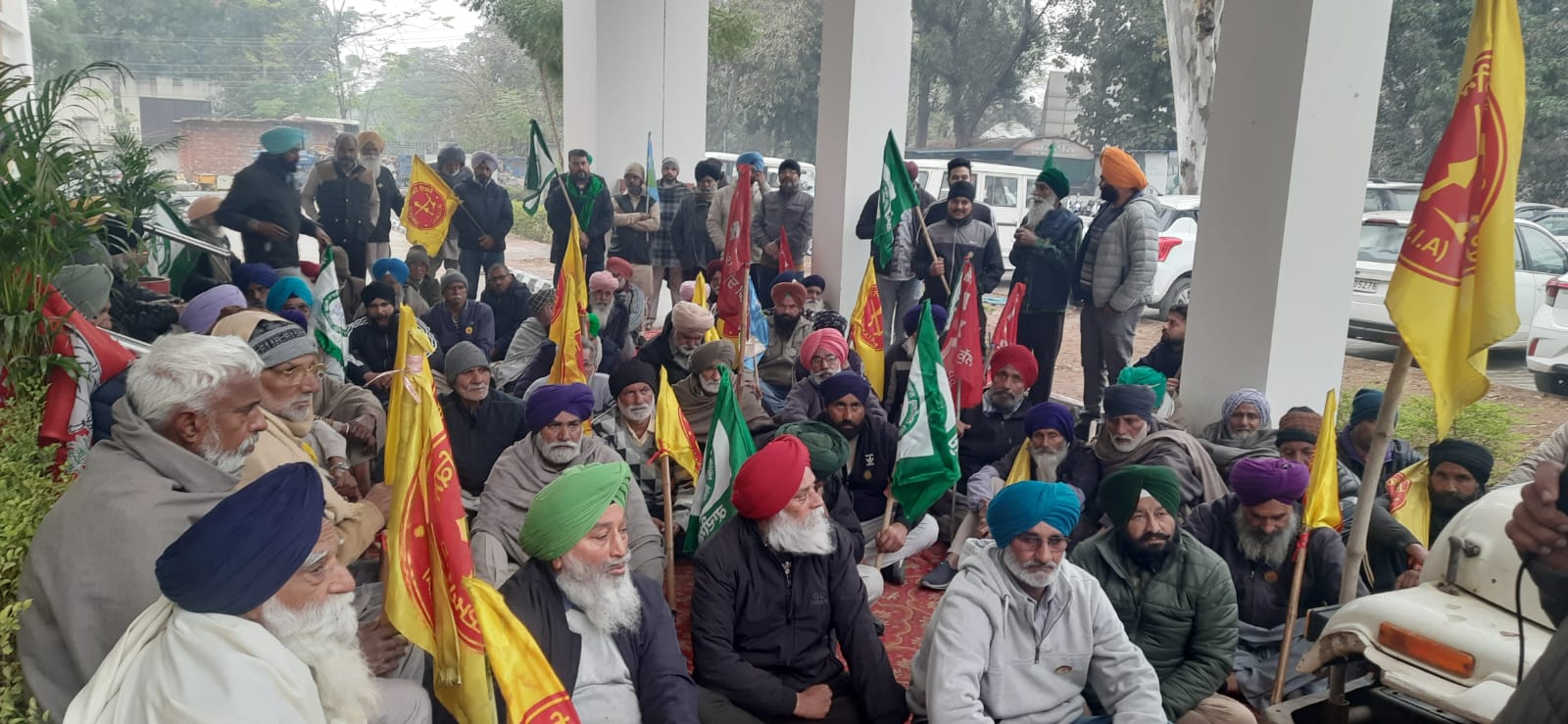 ਸੰਯੁਕਤ ਕਿਸਾਨ ਮੋਰਚੇ ਵਲੋਂ ਡੀ. ਸੀ ਦਫਤਰ ਅੱਗੇ ਧਰਨਾ